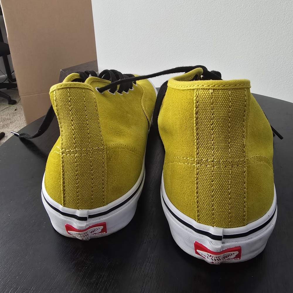 VansSkate Authentic Mid (Heritage Mustard) Like NEW Size 12 - Picture 2 of 11